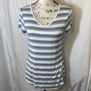 Sweet Tea's By Pink Rose Woman's V-Neck Open Side Striped Shirt Sz XS